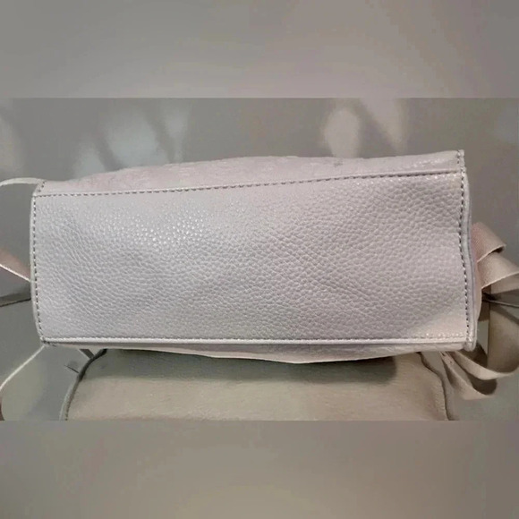 New THE SAK Cream Leather Crossbody - Picture 5 of 8
